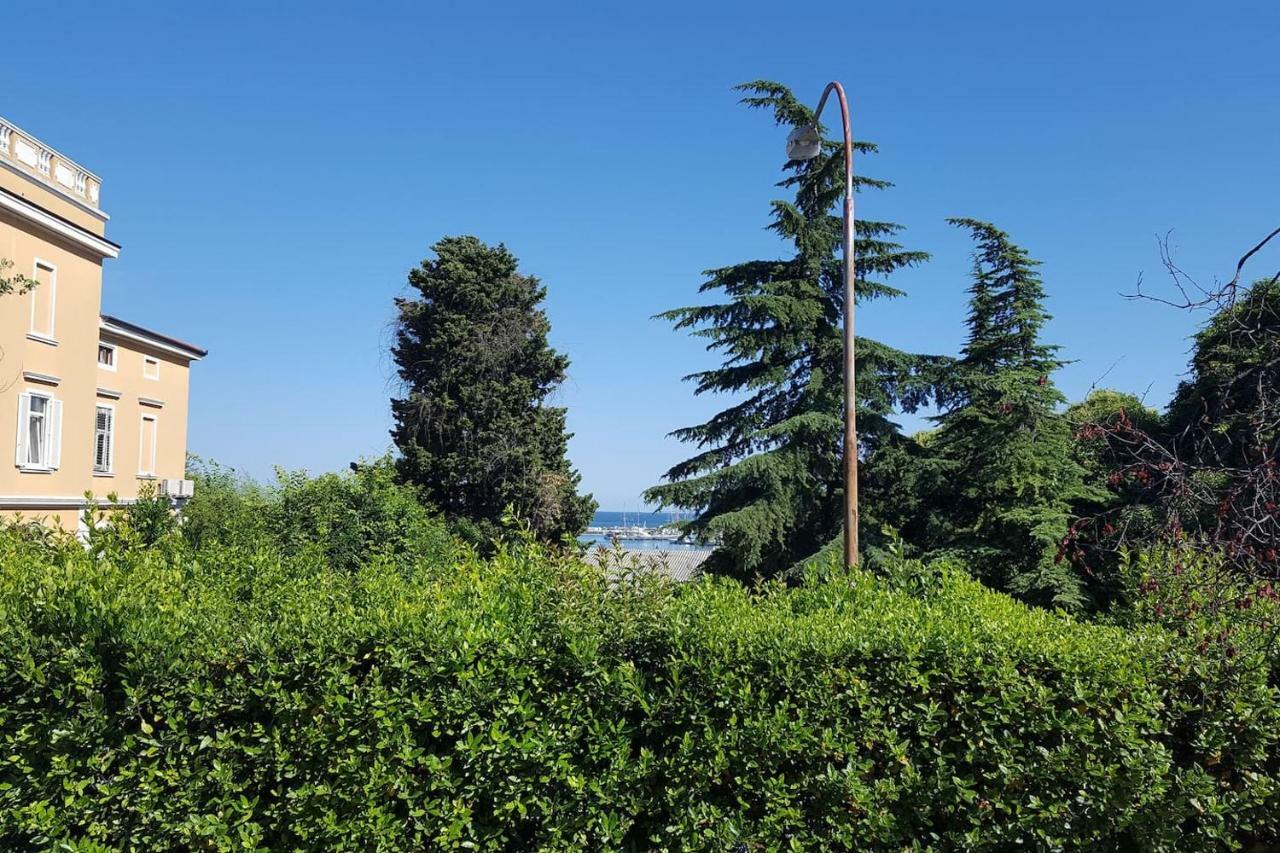 Mila Vila - Charming Apartment Near The Sea Izola Exterior foto