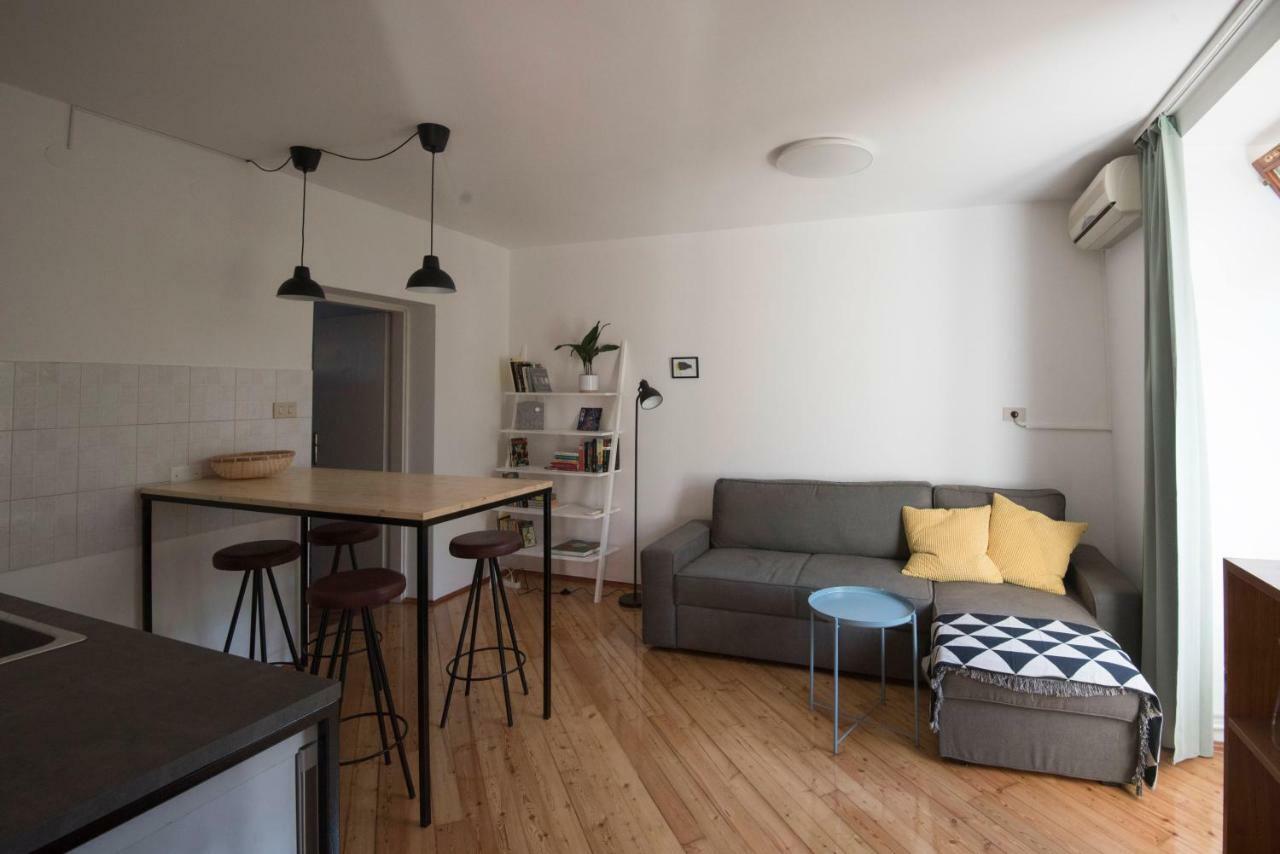 Mila Vila - Charming Apartment Near The Sea Izola Exterior foto